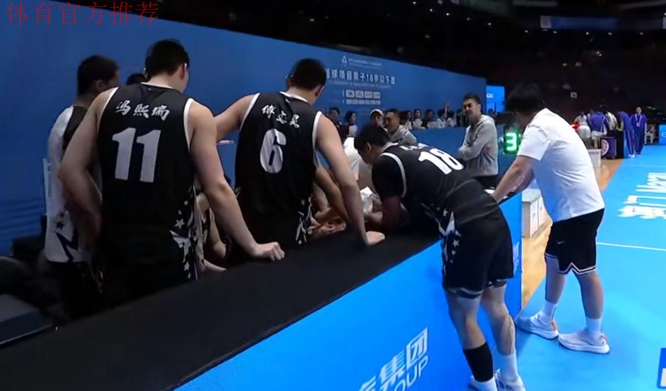 终于来了！广东队“全能内线”打爆所有对手，杜锋亲自保驾护航！