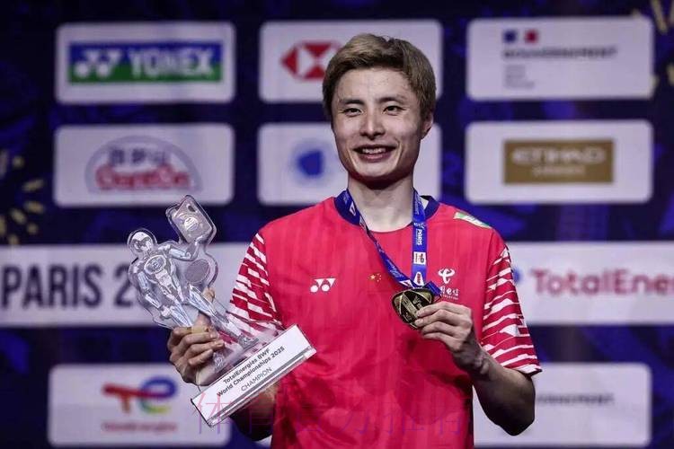 石宇奇晋级马来西亚公开赛男单八强