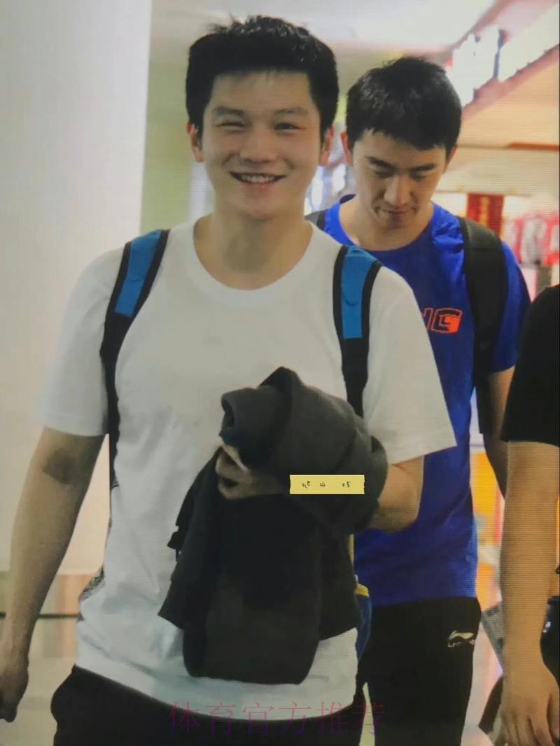 樊振东恐怖的商业价值!出去了才知道,以前淋的大雨,都是人工降雨! 樊振东恐怖的商业价值!出去了才知道,以前淋的大雨,都是人工降雨!